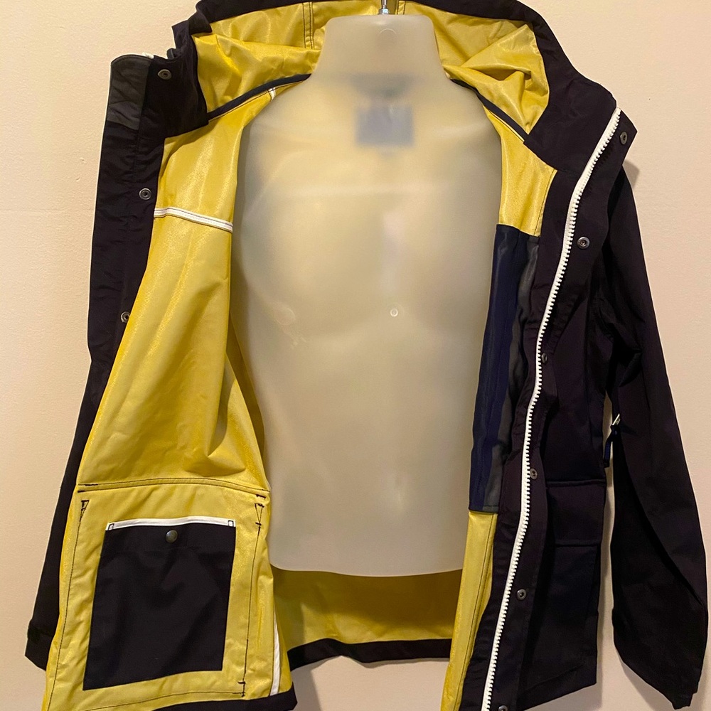 NWT J Crew Navy/Yellow Rain Coat ⛈☔️ NEW